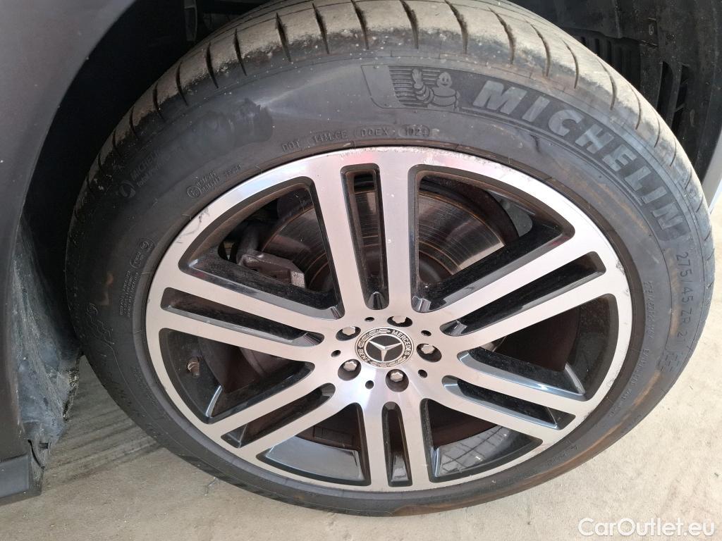  Mercedes  G-Klasee MERCEDES-BENZ GLE / 2020 / 5P / SUV GLE 350 de 4MATIC Avantgarde Line #12