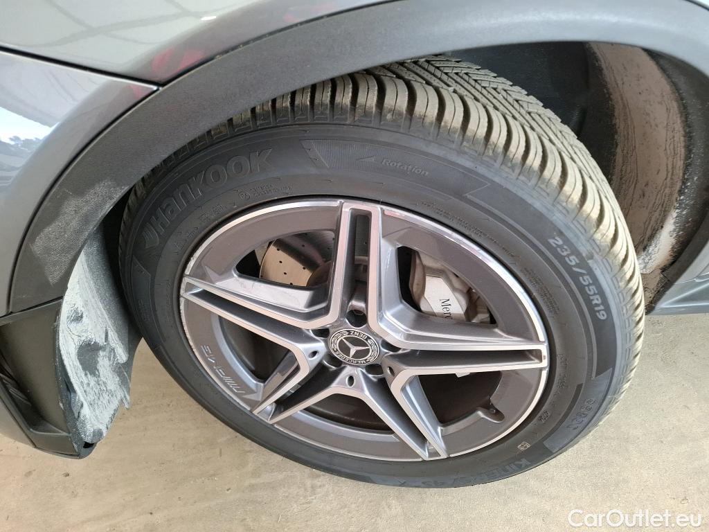  Mercedes  G-Klasee MERCEDES-BENZ GLC Coupe / 2019 / 5P / Coupé GLC 300 e Business Line 4Matic #6