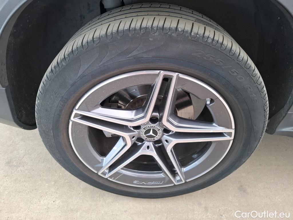  Mercedes  G-Klasee MERCEDES-BENZ GLC Coupe / 2019 / 5P / Coupé 2.0 GLC 300 DE AMG LINE 4MATIC #34