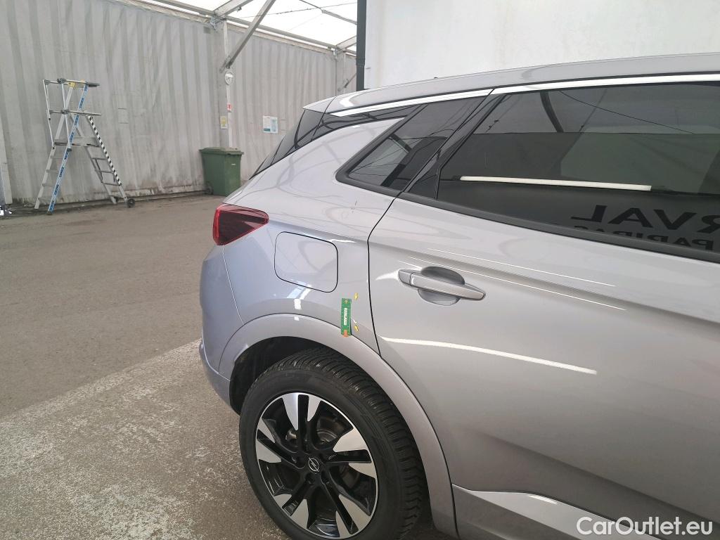  Opel   Grandland X Grandland X Business Elegance 1.5 130CV BVA8 6E #2