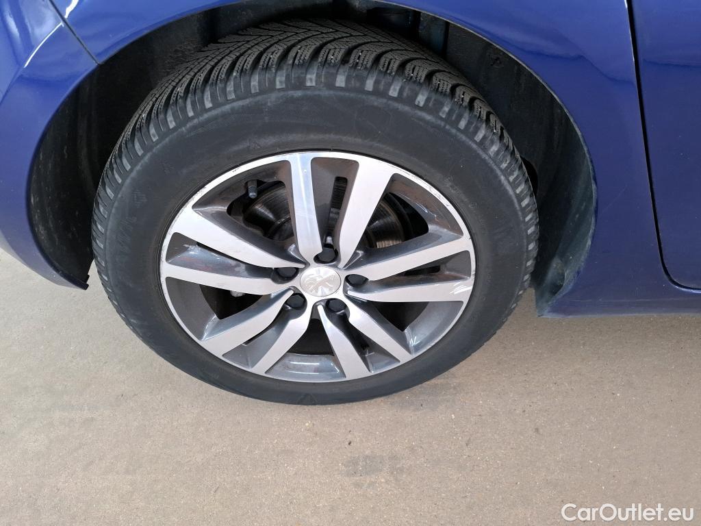  Peugeot  308  Allure 1.2 PureTech 130CV BVA8 E6d #18