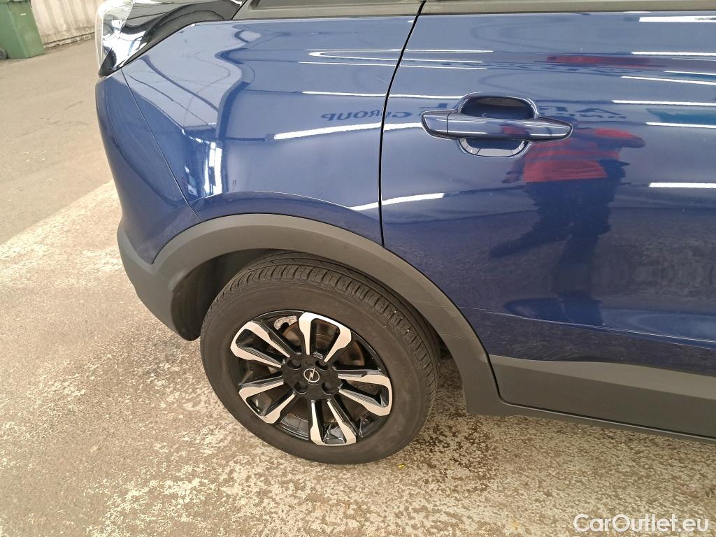 Opel  Crossland  X Business Elegance 1.2 Turbo 110CV BVM6 E6d #42