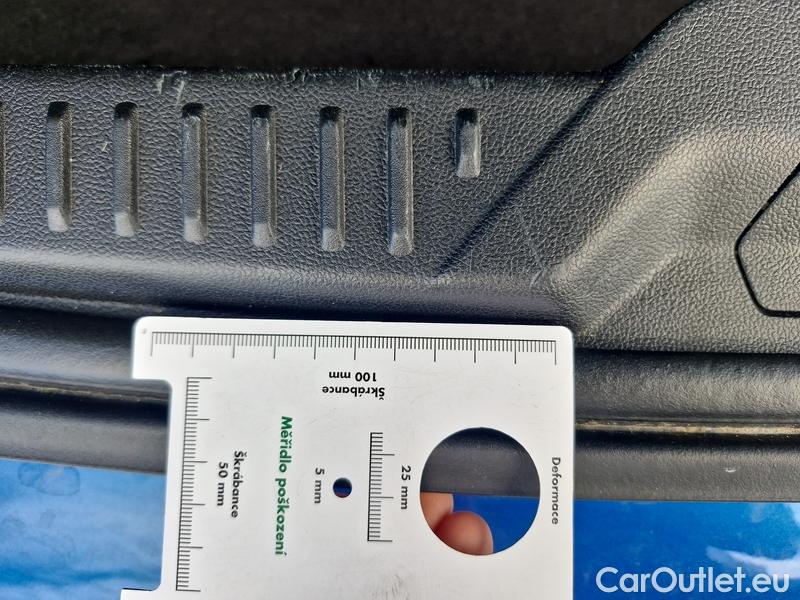  Ford  Focus   (CGE)(2018->)  1.5EBl 120 Titanium #19