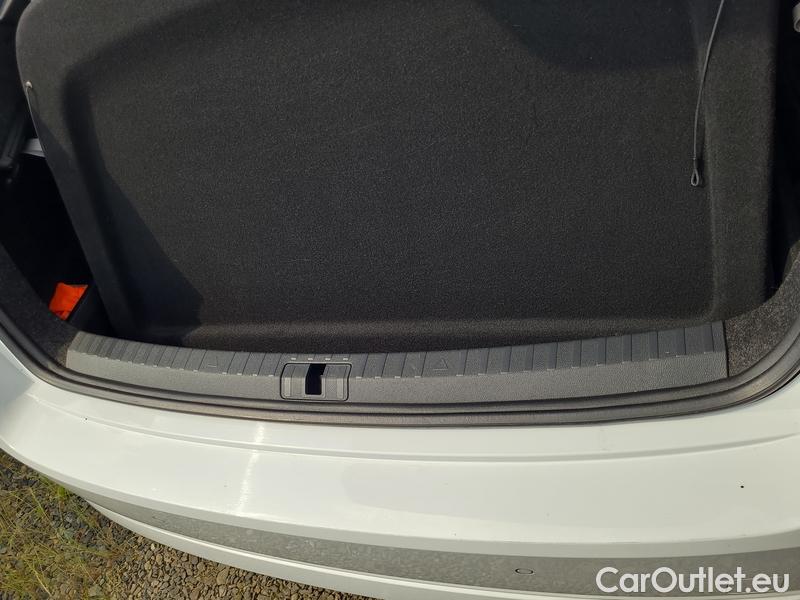  Skoda  Octavia  Lim. (NX3)(2020)  2.0TDI 85 Style AT #6