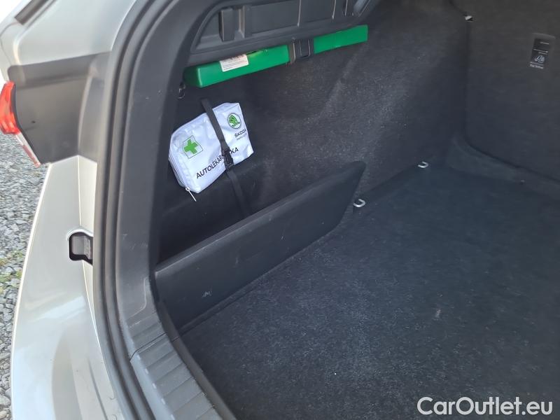  Skoda  Octavia  Combi (NX3)(2020) Oct.Com. 2.0TDI 85 Ambition AT #11