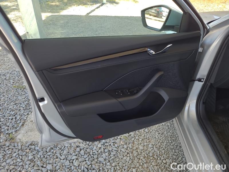  Skoda  Octavia  Combi (NX3)(2020) Oct.Com. 2.0TDI 85 Ambition AT #17