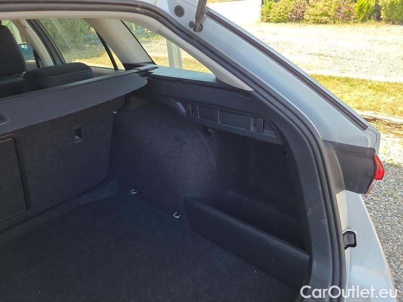  Skoda  Octavia  Combi (NX3)(2020) Oct.Com. 2.0TDI 85 Ambition AT #10