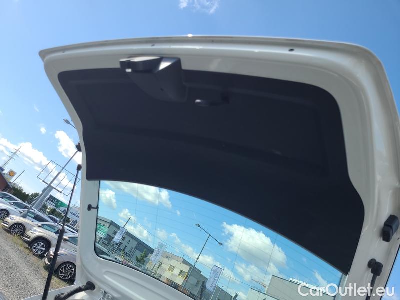  Skoda  Fabia  Combi (2015)  Com.1.0TSI 70 Style #15
