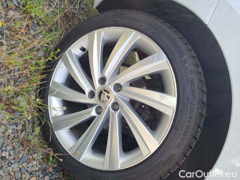  Skoda  Octavia  Lim. (NX3)(2020)  2.0TDI 85 Style AT #4