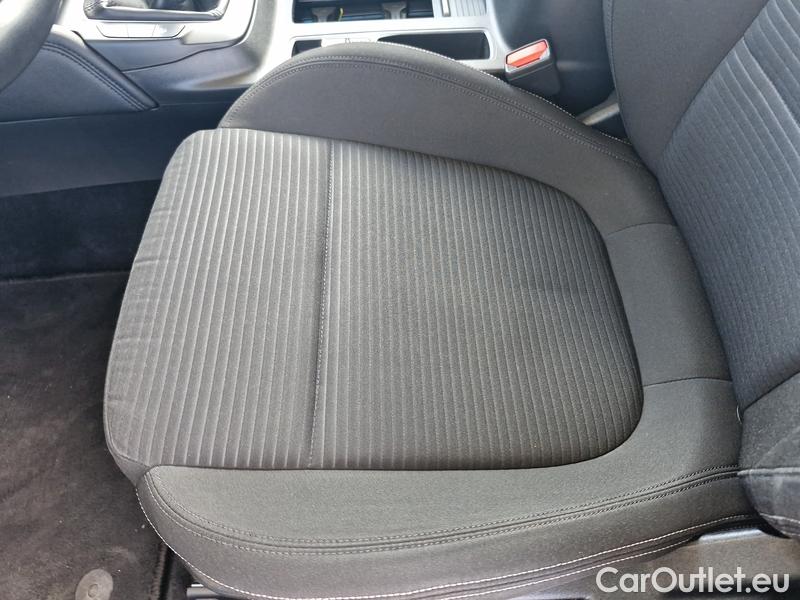  Ford  Focus   (CGE)(2018->)  1.5EBl 120 Titanium #10
