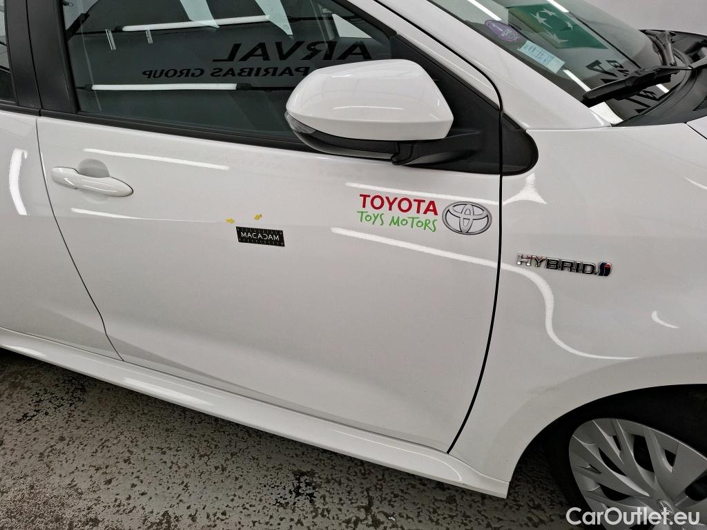  Toyota  Yaris TOYOTA  Hybride / 2019 / 5P / Berline Hybride 116h France Business Stage Acad #1