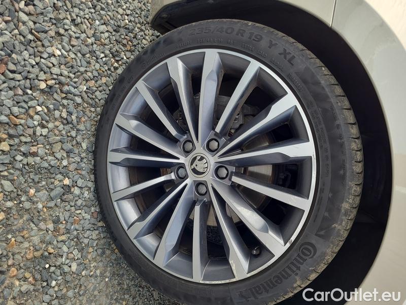  Skoda  Superb  Combi (3V5)(2015) Su.com.2.0TDI 147 4x4 L&K Aut #3