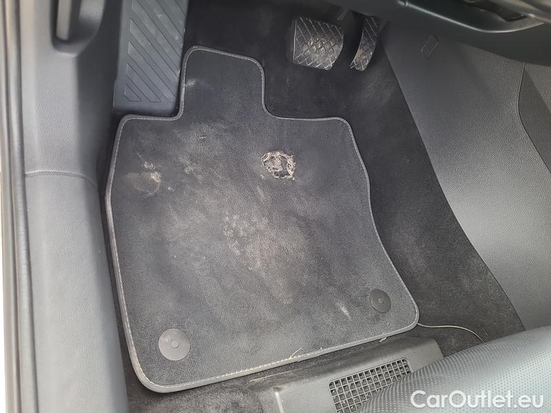  Skoda  Superb  Combi (3V5)(2015) Su.com.2.0TDI 147 4x4 L&K Aut #21