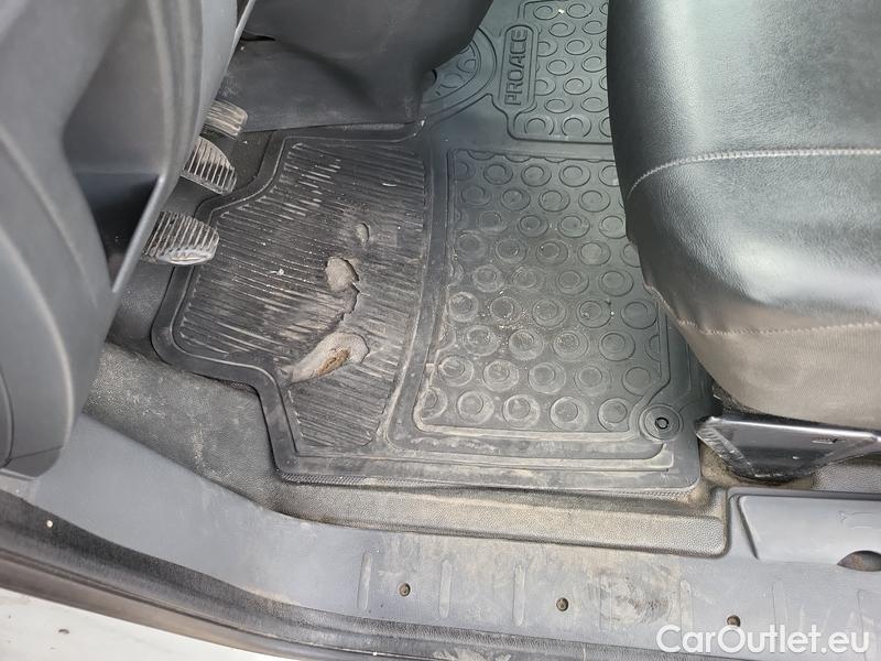  Toyota  Proace  (2013)  D4D128 L 1.2L2H2 #32
