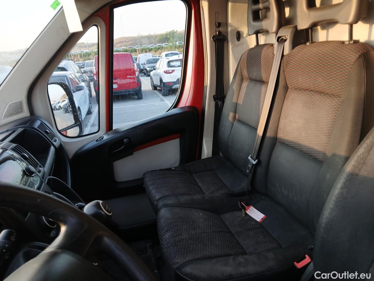 Peugeot  Boxer PEUGEOT  VU 4p 2G furgón 333 L2H1 BlueHDi 81KW (110CV) #18