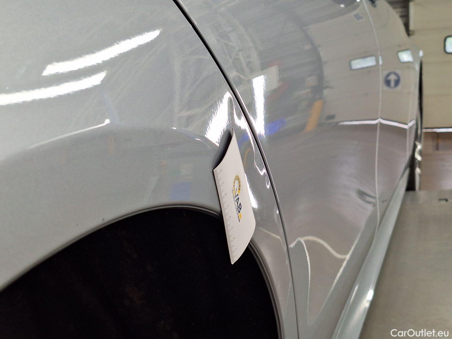 Mercedes  E-Klasse Mercedes, E-Class FL'20, Mercedes-Benz  Berline E 200 d 4d #15