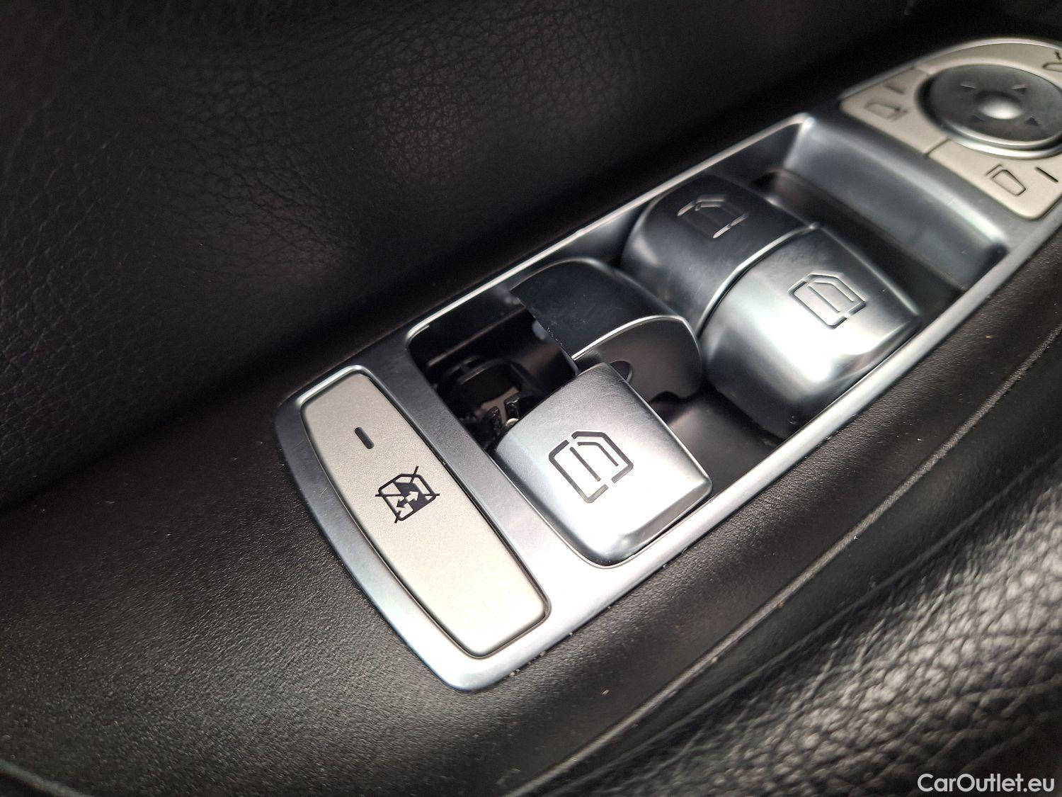  Mercedes  E-Klasse Mercedes, E-Class FL'20, Mercedes-Benz  Berline E 200 d 4d #26