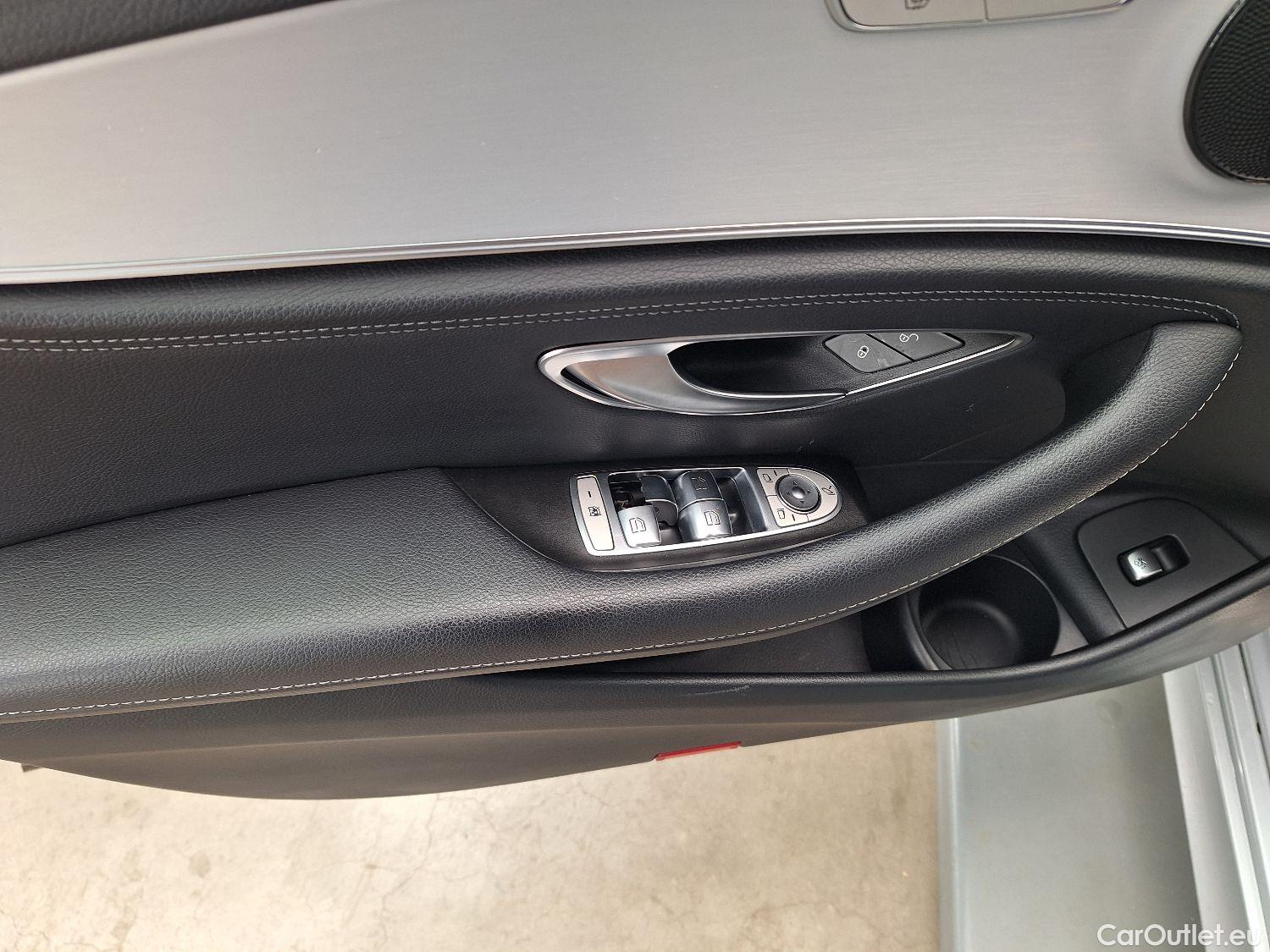  Mercedes  E-Klasse Mercedes, E-Class FL'20, Mercedes-Benz  Berline E 200 d 4d #25