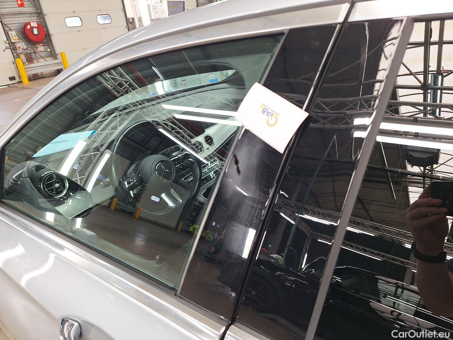  Mercedes  E-Klasse Mercedes, E-Class FL'20, Mercedes-Benz  Berline E 200 d 4d #21