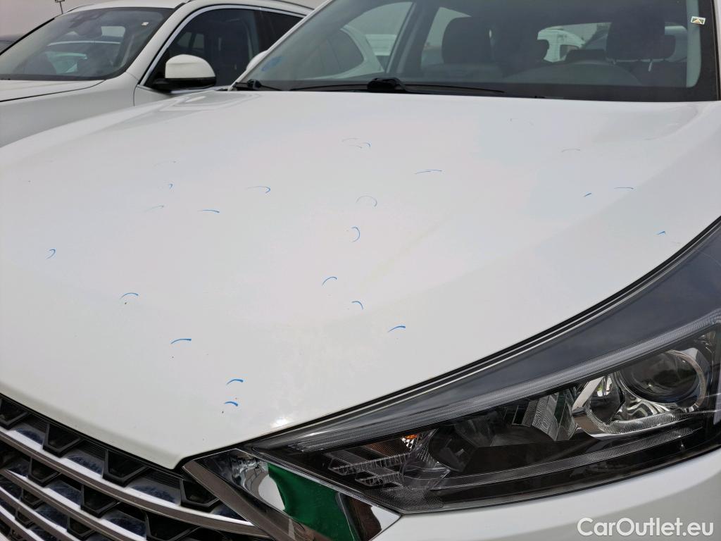  Hyundai  Tucson HYUNDAI  / 2018 / 5P / todoterreno 1.6 CRDI 85kW (116CV) 48V SLE 4X2(SP)(SL) #5
