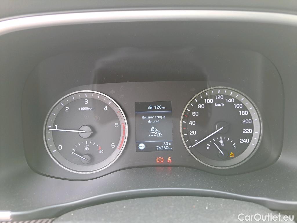  Hyundai  Tucson HYUNDAI  / 2018 / 5P / todoterreno 1.6 CRDI 85kW (116CV) 48V SLE 4X2(SP)(SL) #20