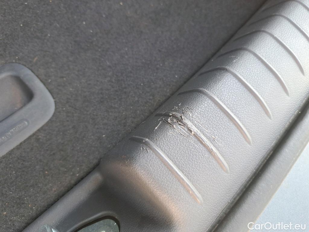  Hyundai   Ioniq HYUNDAI / 2019 / 5P / berlina con portón 1.6 GDI PHEV Klass DCT #20