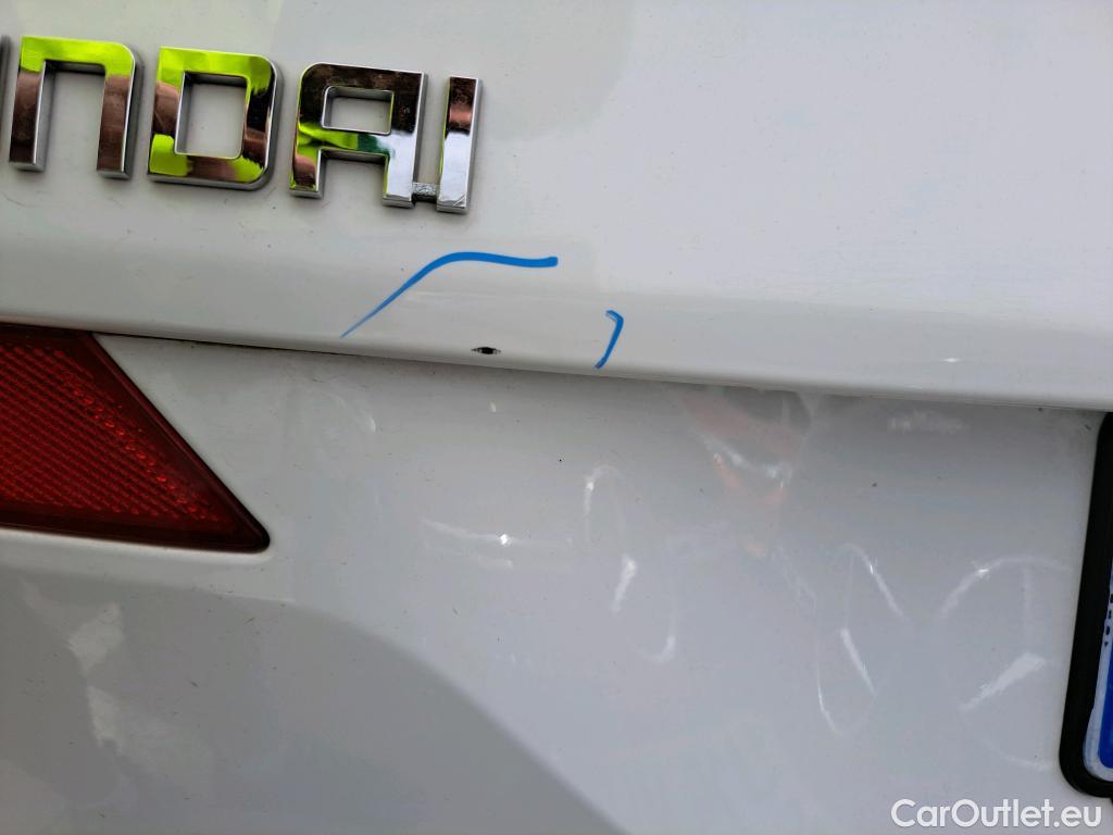 Hyundai  Tucson HYUNDAI  / 2018 / 5P / todoterreno 1.6 CRDI 85kW (116CV) 48V SLE 4X2(SP)(SL) #1