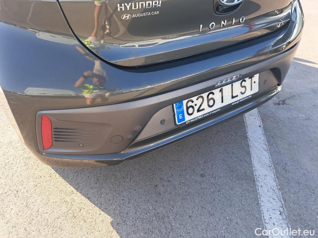  Hyundai   Ioniq HYUNDAI / 2019 / 5P / berlina con portón 1.6 GDI PHEV Klass DCT #25