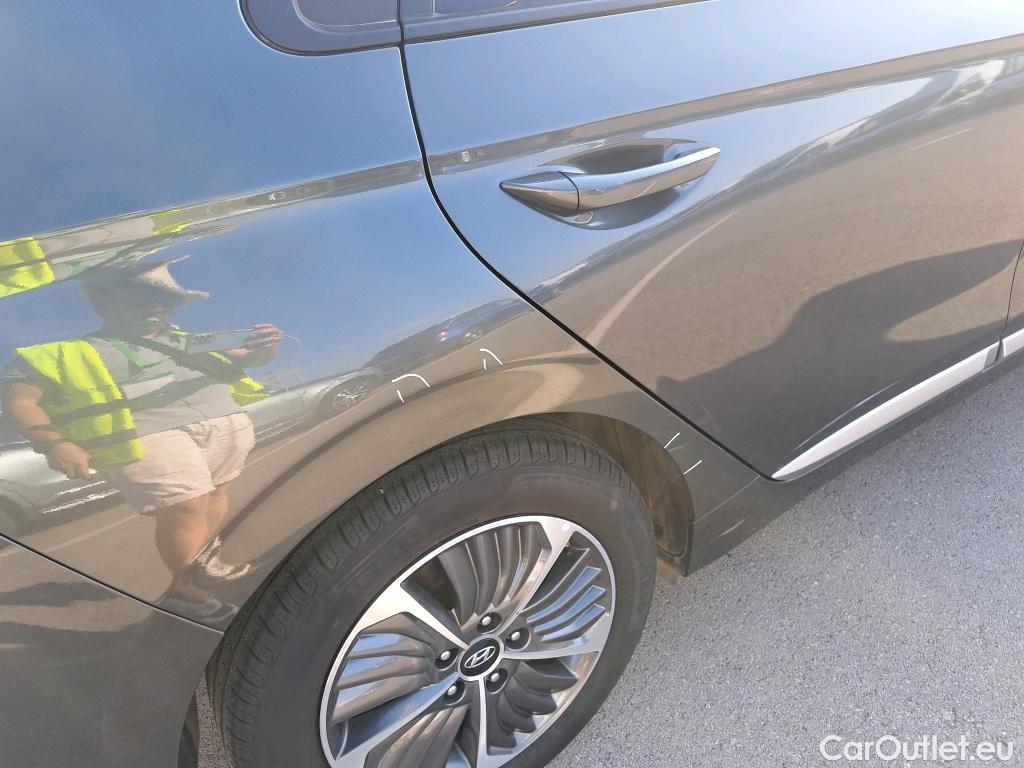  Hyundai   Ioniq HYUNDAI / 2019 / 5P / berlina con portón 1.6 GDI PHEV Klass DCT #7