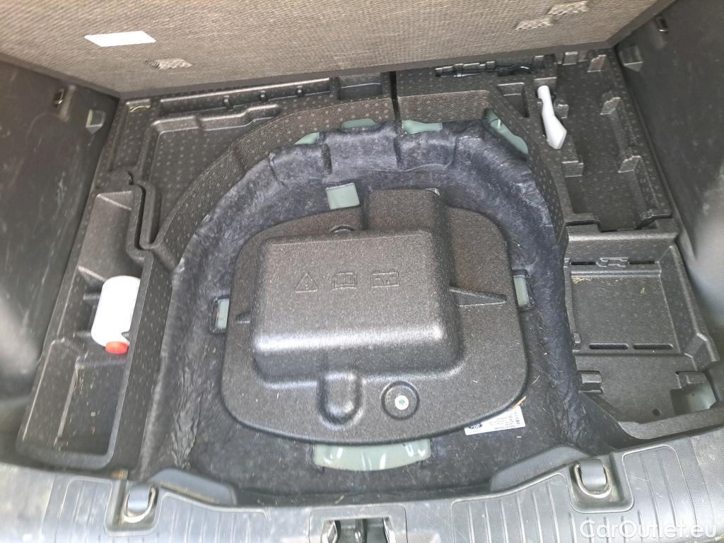  Ford  Kuga FORD  / 2024 / 5P / todoterreno ST-Line 2.5 Duratec FHEV 132kW Auto #5