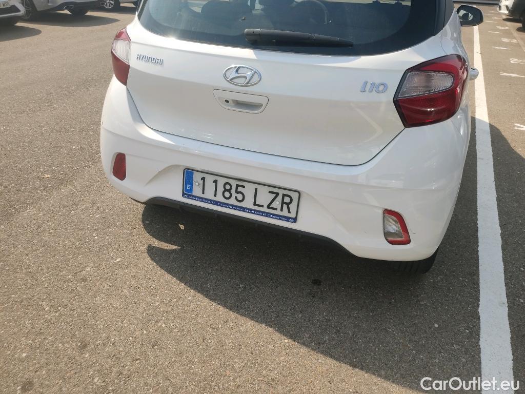  Hyundai  i10 HYUNDAI  / 2020 / 5P / berlina con portón 1.0 Klass #30