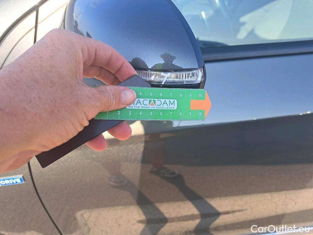  Hyundai   Ioniq HYUNDAI / 2019 / 5P / berlina con portón 1.6 GDI PHEV Klass DCT #15