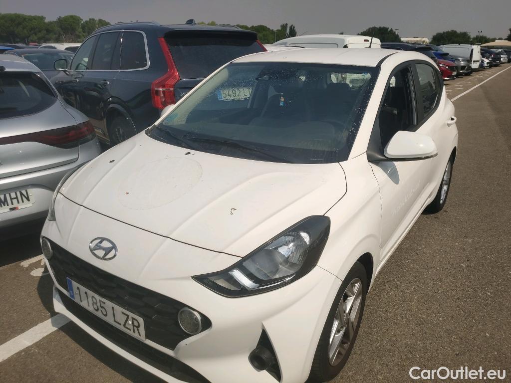  Hyundai  i10 HYUNDAI  / 2020 / 5P / berlina con portón 1.0 Klass #5