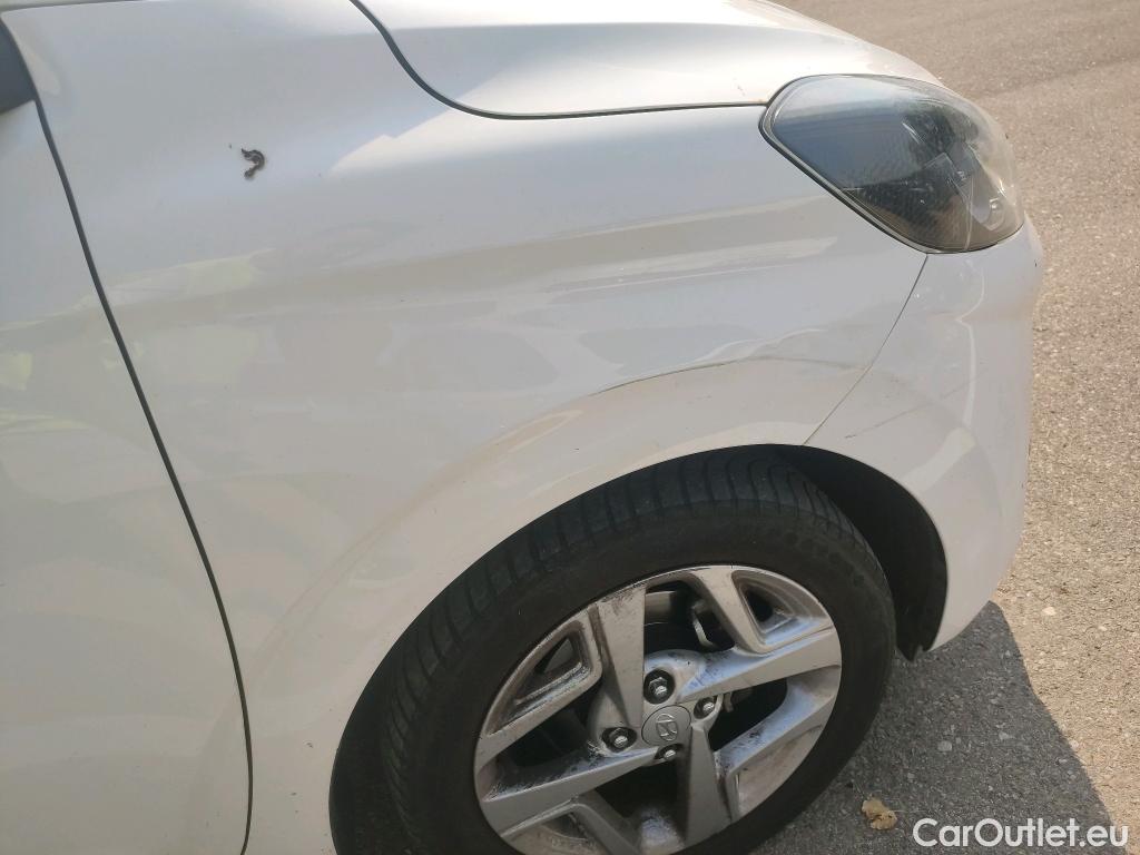  Hyundai  i10 HYUNDAI  / 2020 / 5P / berlina con portón 1.0 Klass #1