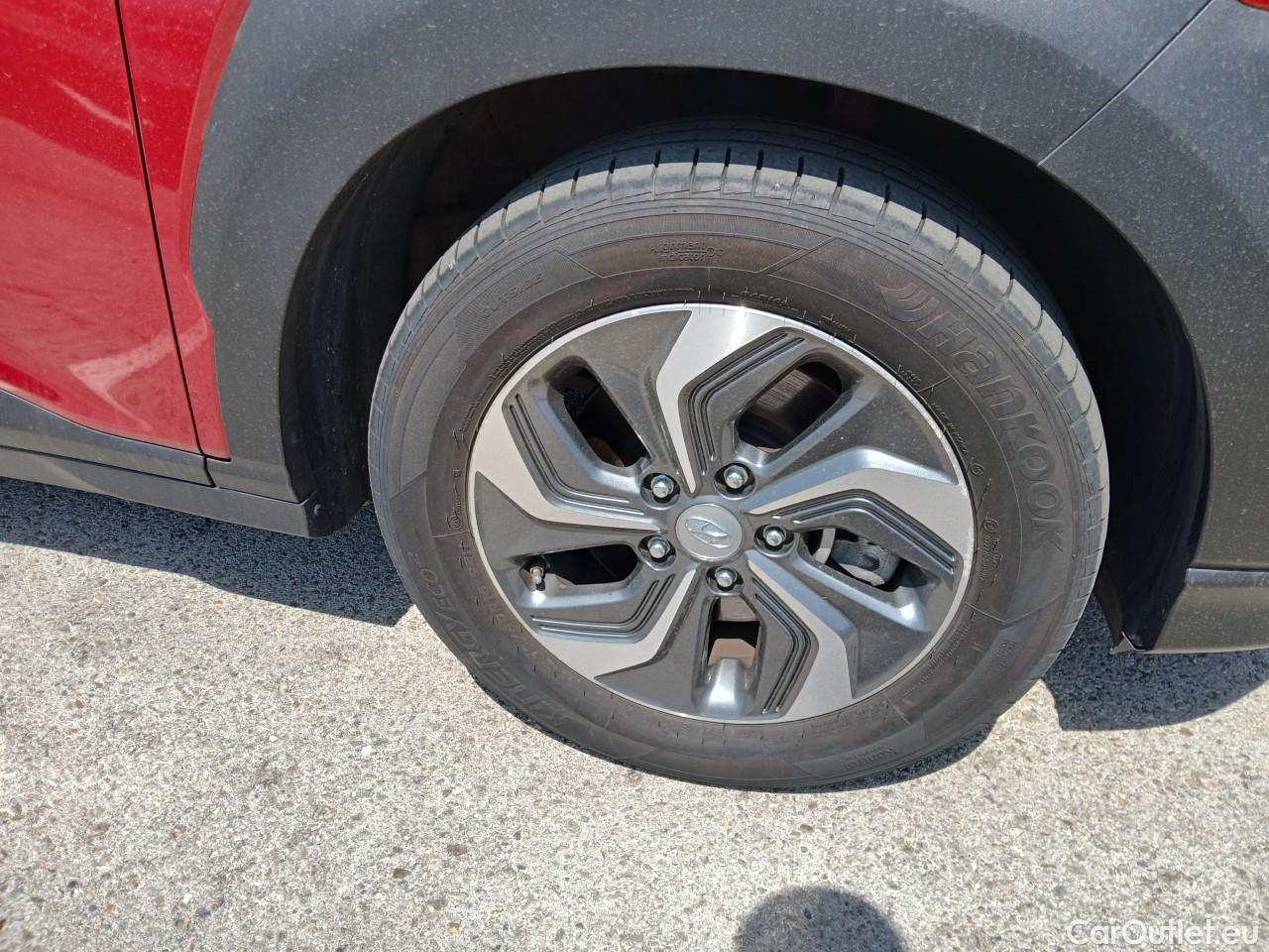  Hyundai  Konna HYUNDAI Kona / 2017 / 5P / todoterreno 1.6 GDI HEV Klass DCT #5