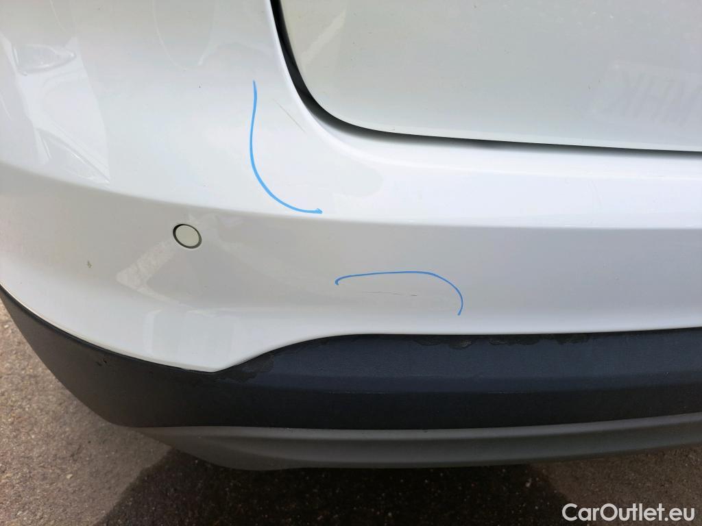  Hyundai  Tucson HYUNDAI  / 2018 / 5P / todoterreno 1.6 CRDI 85kW (116CV) 48V SLE 4X2(SP)(SL) #25