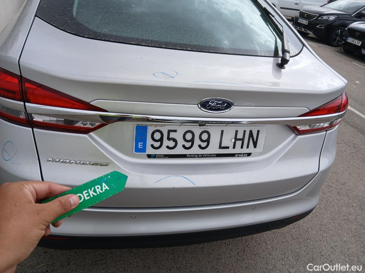  Ford  Mondeo FORD  / 2014 / 5P / berlina con portón 2.0 TDCi 110kW (150CV) Trend #22