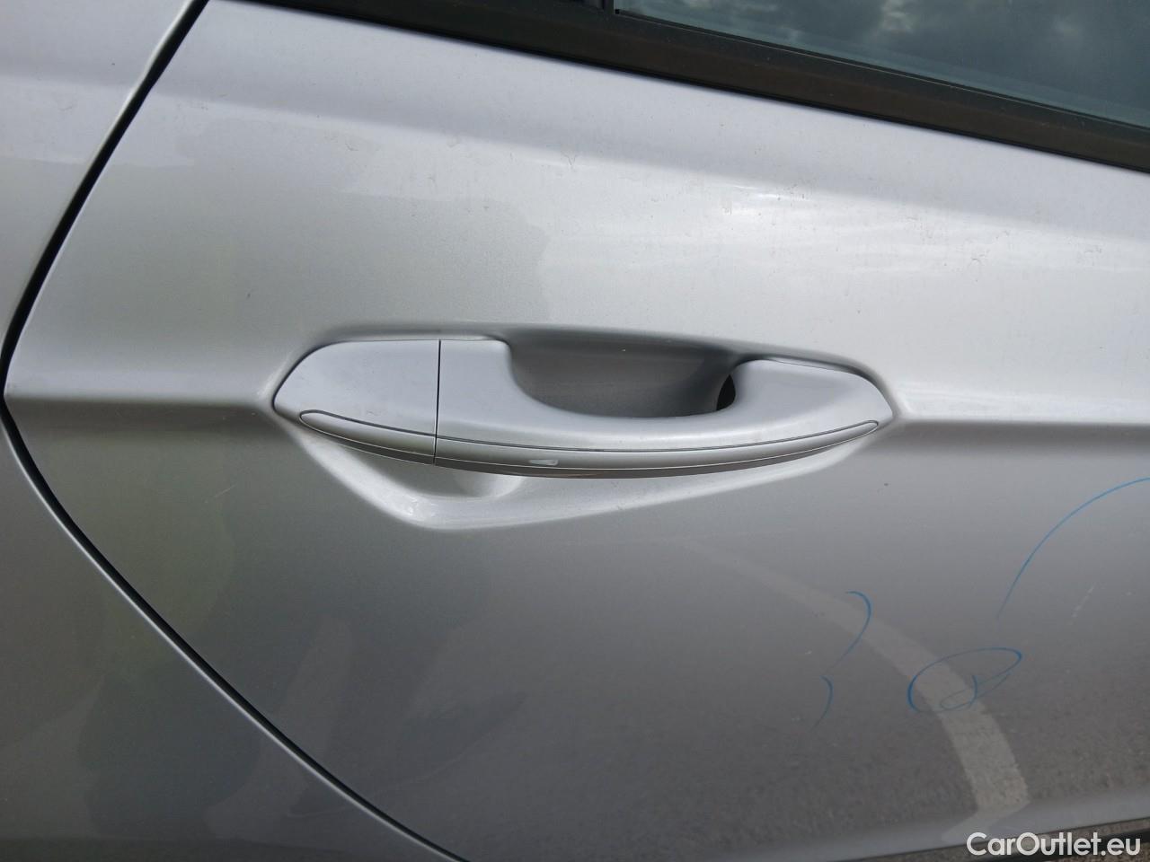  Ford  Mondeo FORD  / 2014 / 5P / berlina con portón 2.0 TDCi 110kW (150CV) Trend #25