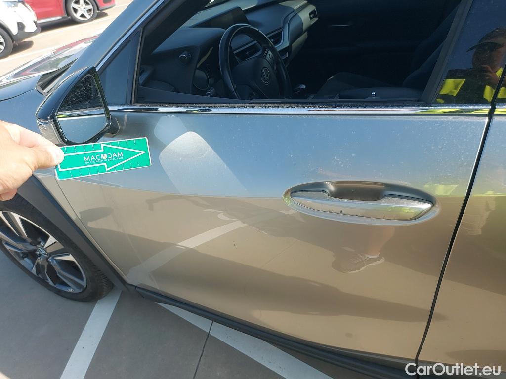  Lexus  UX LEXUS  / 2018 / 5P / todoterreno 2.0 250h Premium #13