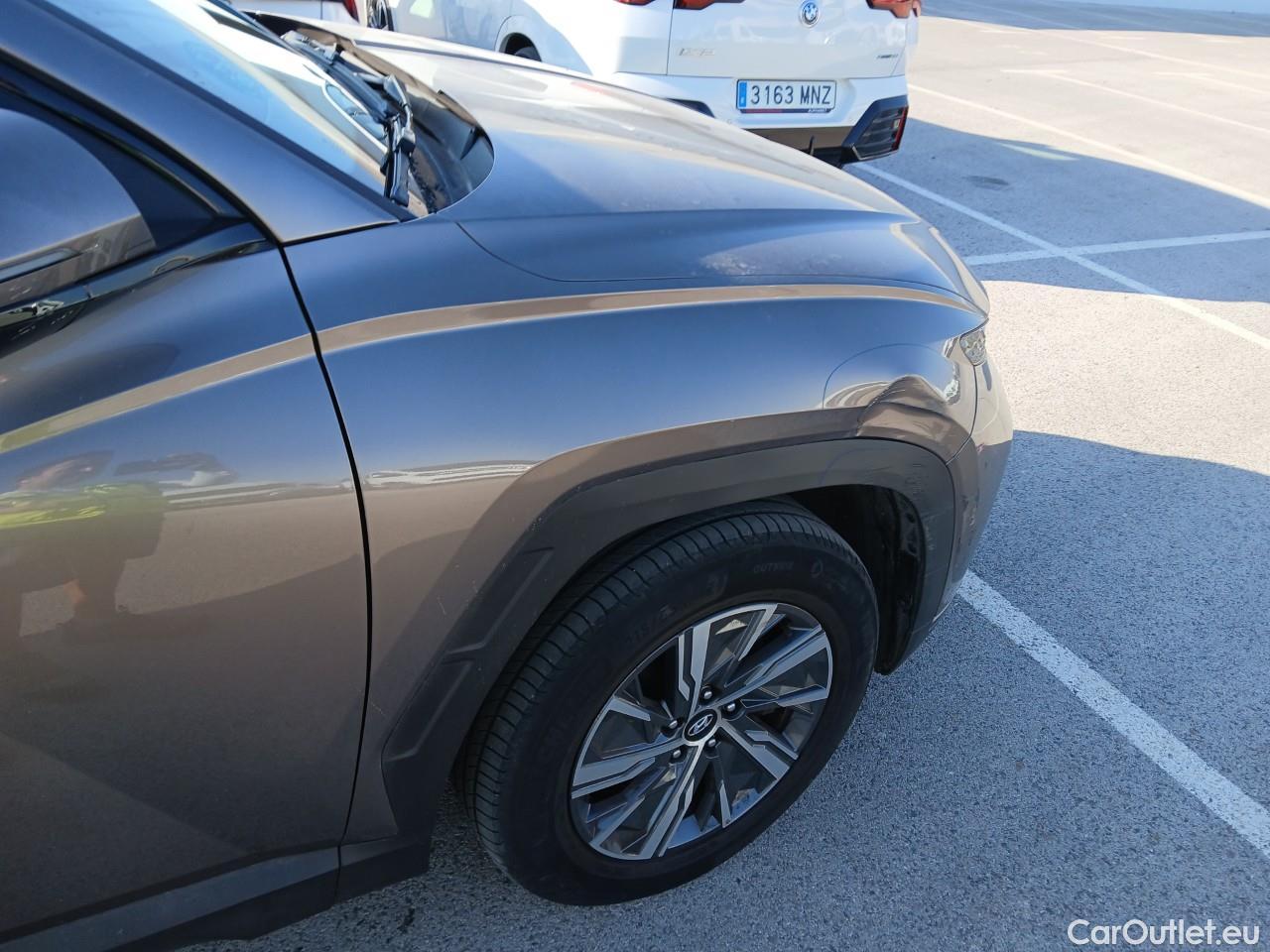  Land Rover  Discovery HYUNDAI Tucson / 2020 / 5P / todoterreno 1.6 CRDI 85kW (115CV) Klass #27