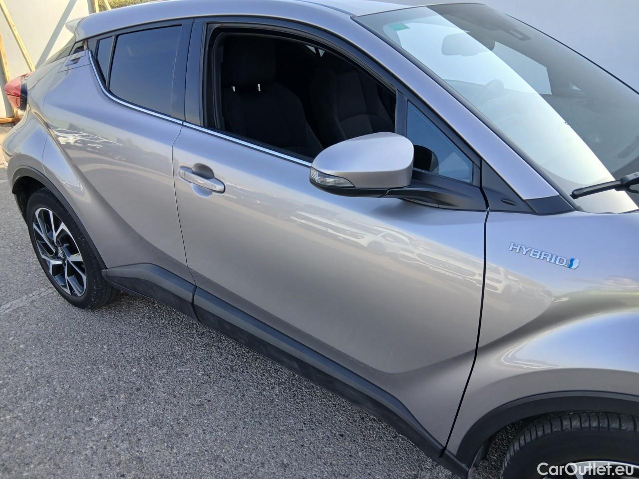  Toyota  C-HR TOYOTA  / 2016 / 5P / todoterreno 1.8 125H Advance (CX) #30