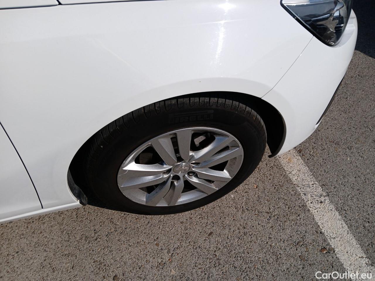  Peugeot  308  Active Pack 1.5 HDi 130CV MT6 E6d #20