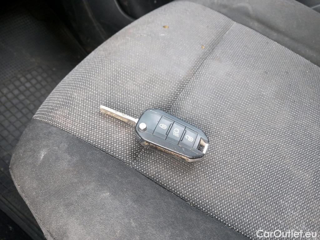  Citroen  Berlingo  Combi Live Pack Business M 1.5 BlueHDi 100CV MT6 E6d #4