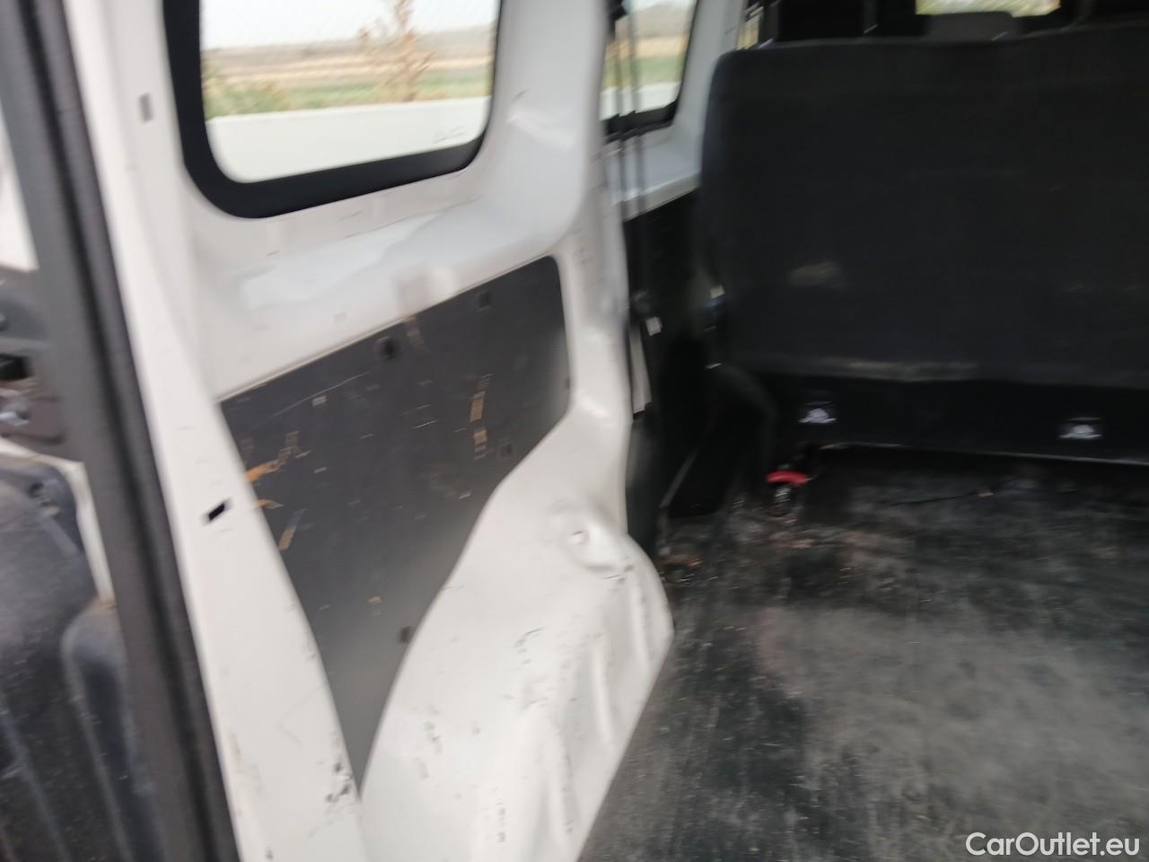 Opel  Vivaro OPEL  / 2019 / 4P / combi 1.5 Diésel 74kW (100CV) M Std Express #22