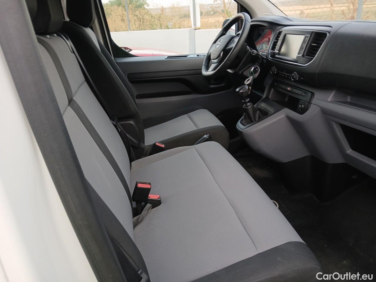  Opel  Vivaro OPEL  / 2019 / 4P / combi 1.5 Diésel 74kW (100CV) M Std Express #11