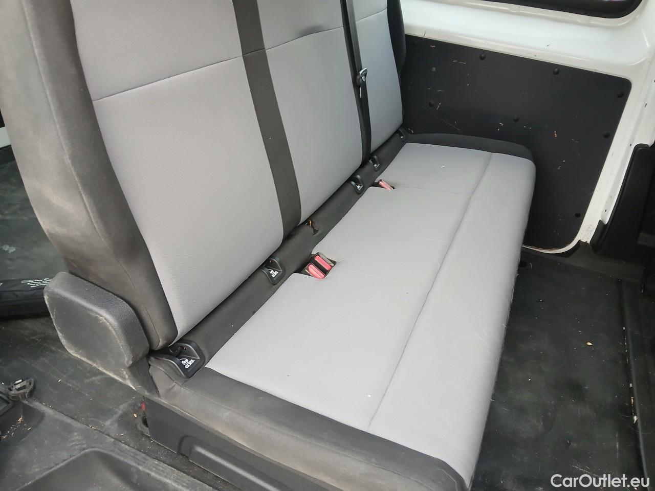  Opel  Vivaro OPEL  / 2019 / 4P / combi 1.5 Diésel 74kW (100CV) M Std Express #10
