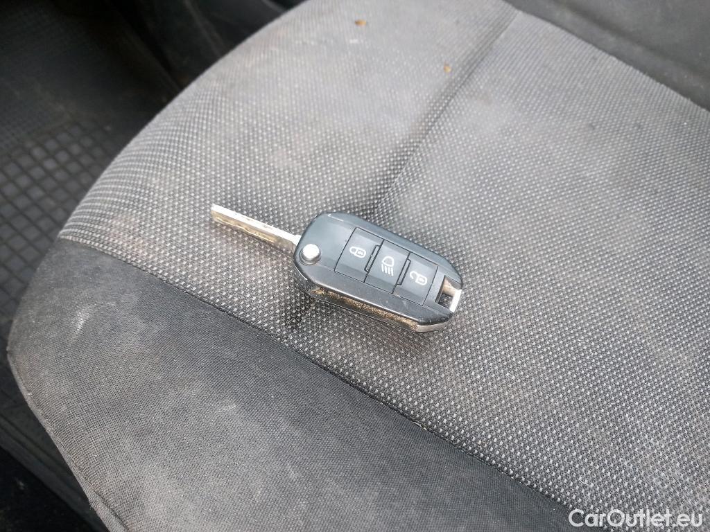  Citroen  Berlingo  Combi Live Pack Business M 1.5 BlueHDi 100CV MT6 E6d #3