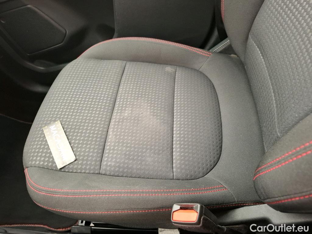  Ford  Kuga FORD  / 2019 / 5P / SUV 1.5 EcoBlue 120 Powershit St-Line Busin #16