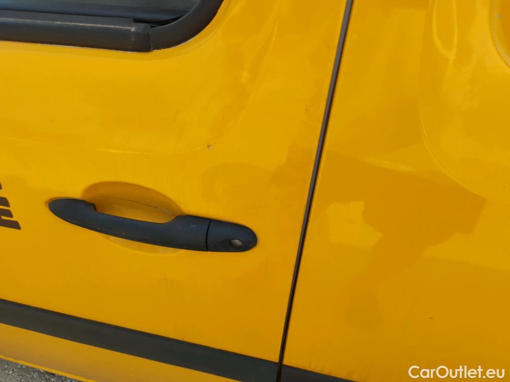  Renault  Kangoo  II Furgón Professional 1.5 dCi 95CV MT6 E6dT #14