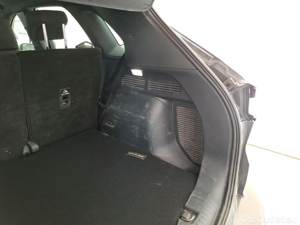  Ford  Kuga FORD  / 2019 / 5P / SUV 1.5 EcoBlue 120 Powershit St-Line Busin #6